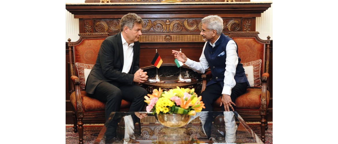  EAM Dr. S Jaishankar met Robert Habeck, German Federal Minister for Economic Affairs and Climate Action at the 7th IGC Meet on 25.10.24