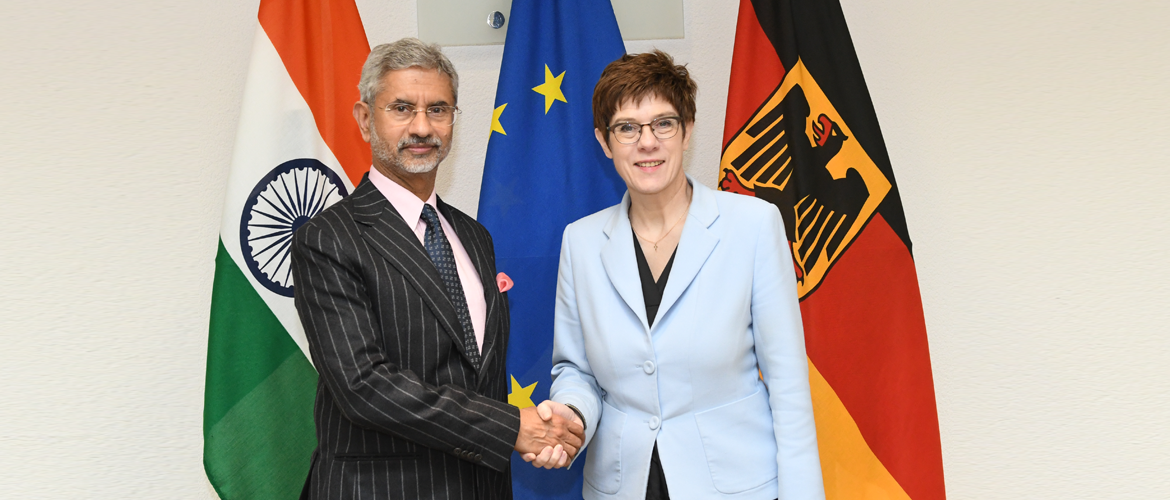  External Affairs Minister Dr. S. Jaishankar with Former German Federal Minister of Defence Ms. Annegret Kramp-Karrenbauer in <br>Berlin on 18 February 2020